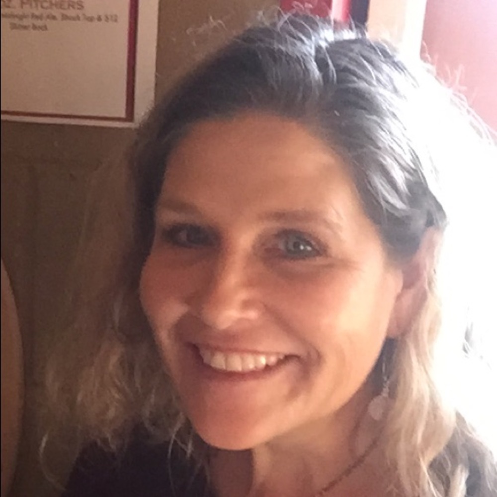 Meet your Posher, Debbie